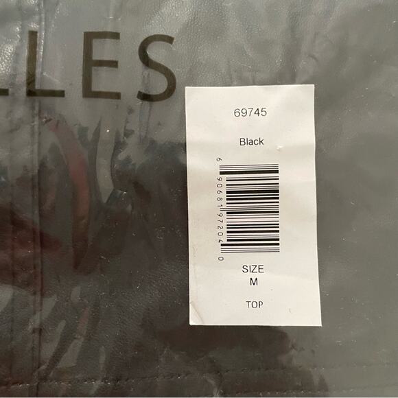 NWT New Avec Les Filles Puff Sleeve Faux Leather Crop Top Size M - Picture 7 of 7